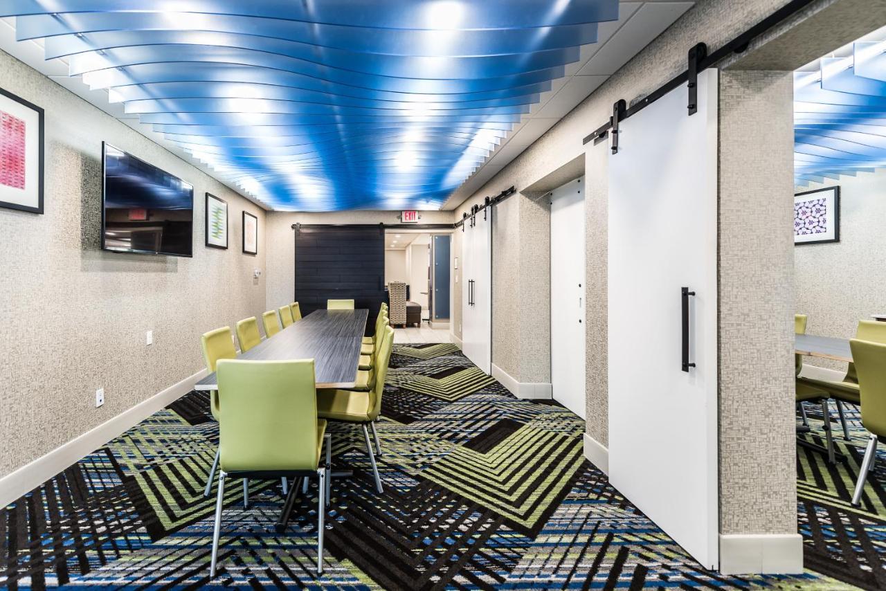 Holiday Inn Express Flint-Campus Area By Ihg Eksteriør billede