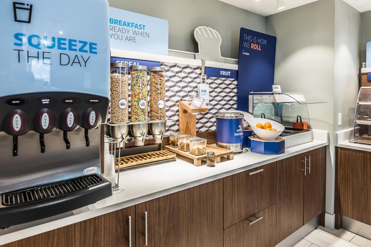 Holiday Inn Express Flint-Campus Area By Ihg Eksteriør billede