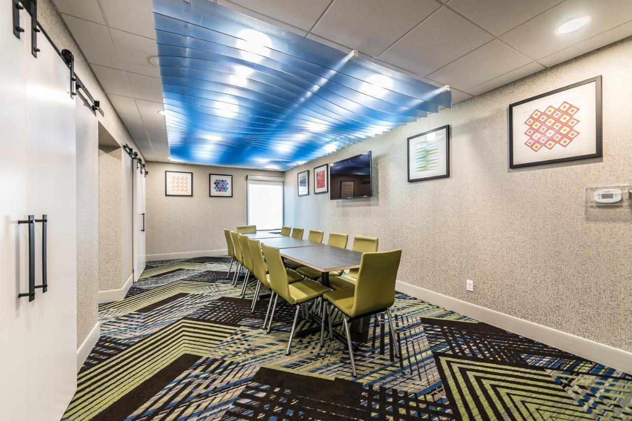 Holiday Inn Express Flint-Campus Area By Ihg Eksteriør billede