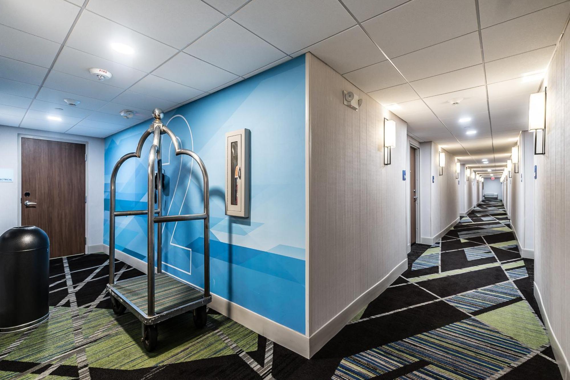 Holiday Inn Express Flint-Campus Area By Ihg Eksteriør billede
